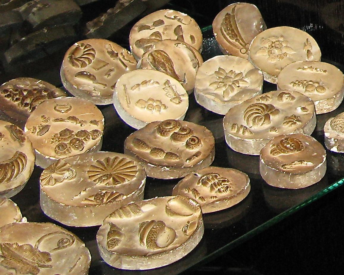 Plâtres des Bijoux de Suzanne Belperron Technique qui conserve les proportions des bijoux. crédit Olivier Baroin ©