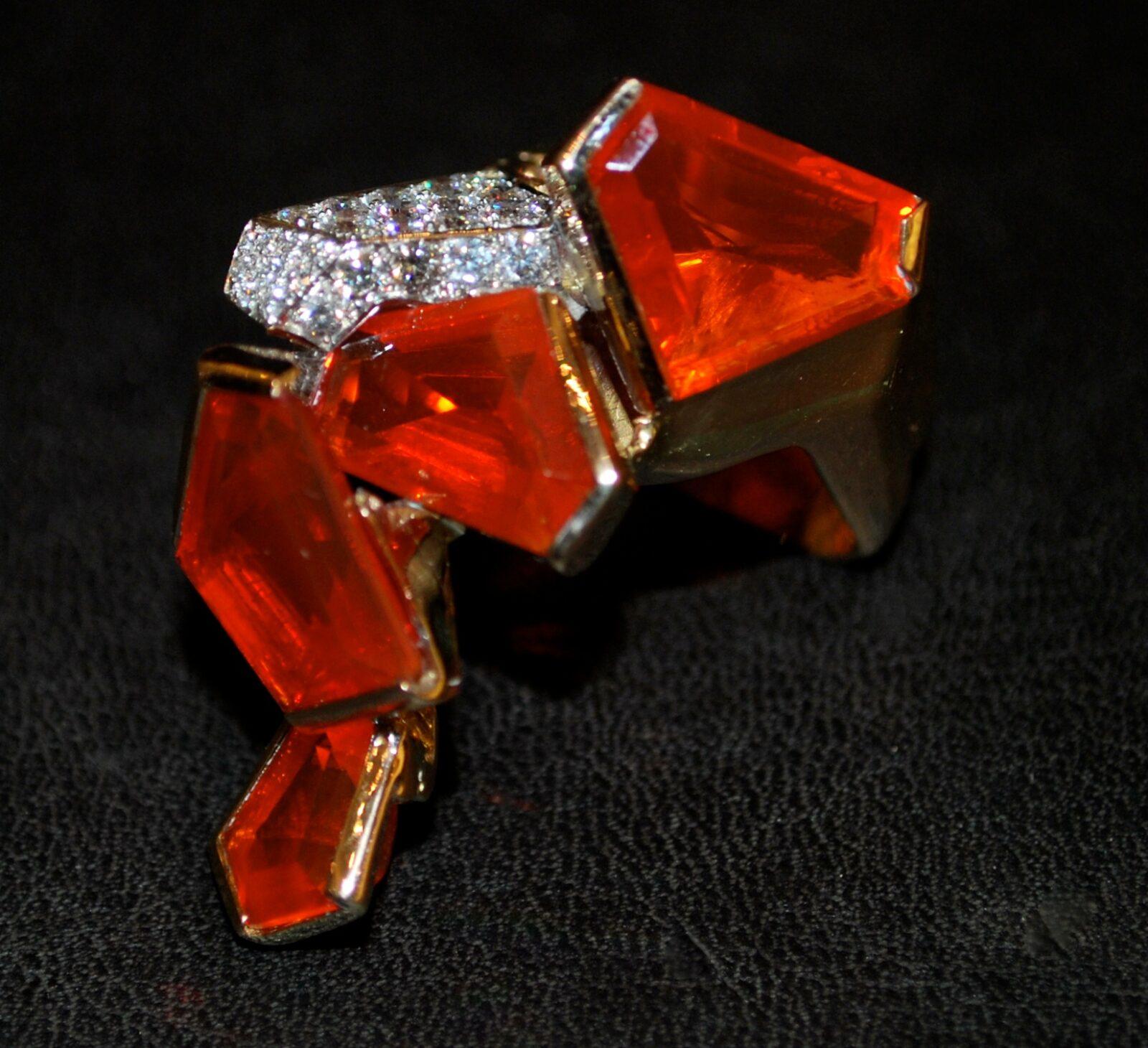 Bague Opale de Feu de Thierry Vendome Diamants et Or