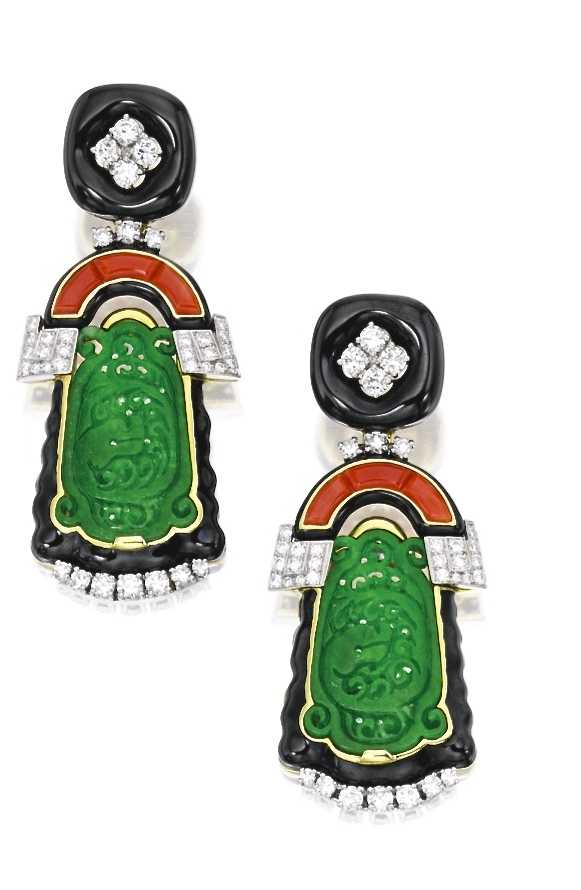 David Webb Boucles d'Oreilles, Platine, Jade, Corail, Onyx, Émail, Diamants