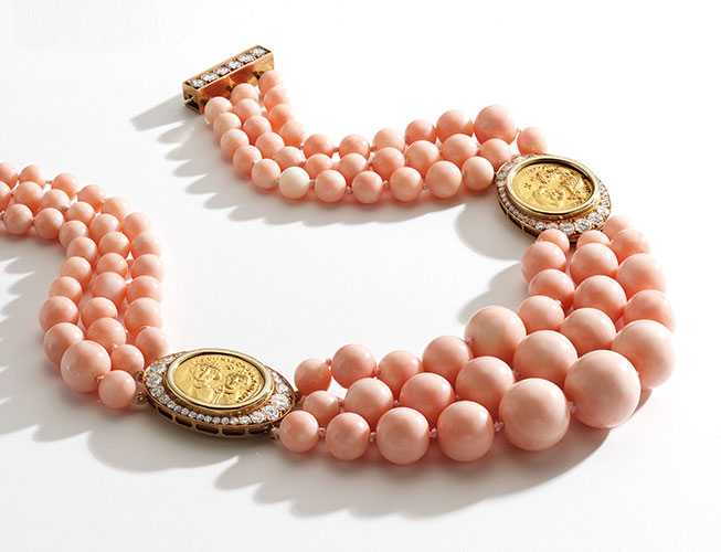 Bulgari Collier Corail, Diamants, Pièces Antiques, Or