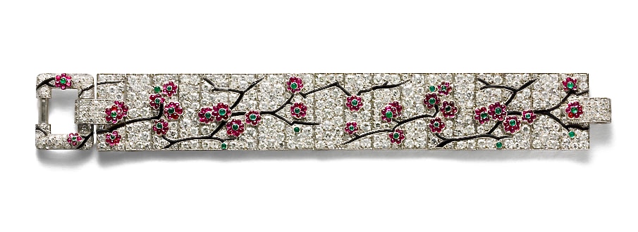 Bracelet Platine, Diamants, Émeraudes, rubis, Onyx Cartier 1926