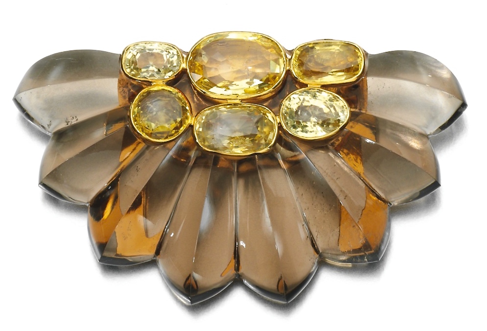 Suzanne Belperron Broche Quartz Fumé, Saphirs Jaunes, Citrines, Or 1935