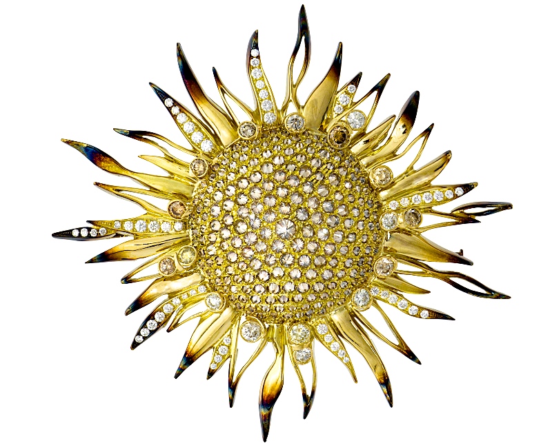 Broche Soleil Diamants, Or © Erik Schaix