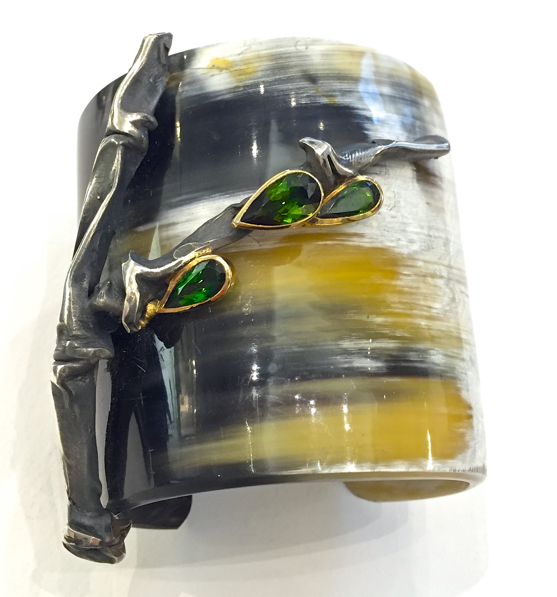 Bracelet Manchette Corne de buffle, Tourmalines, Or, Argent