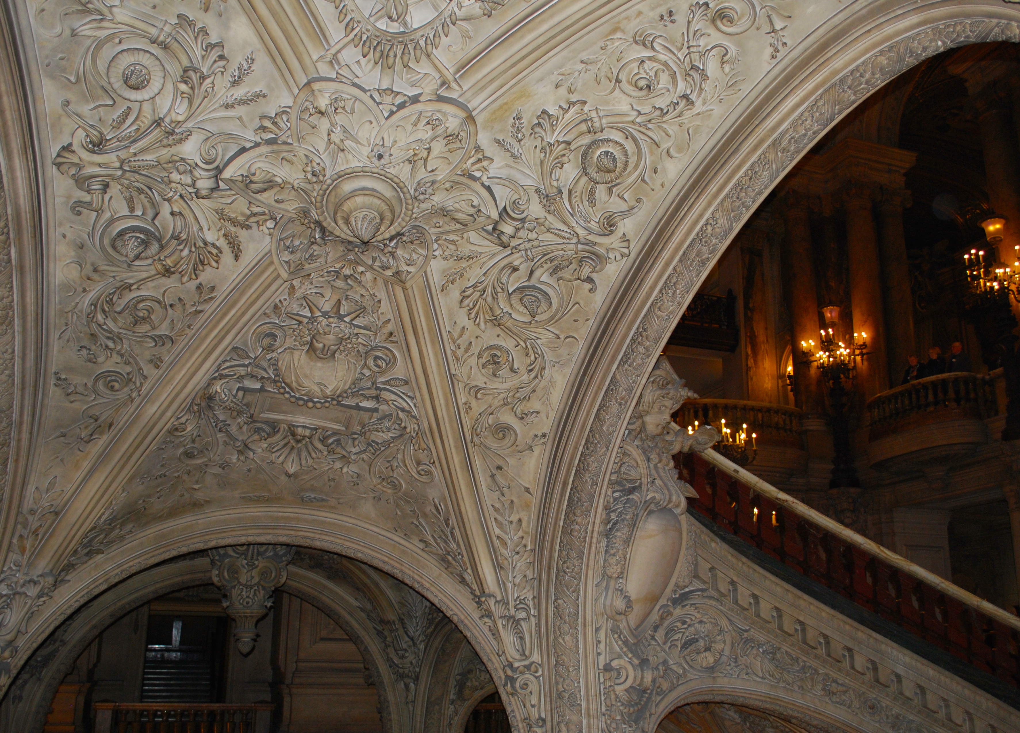 JOAILLERIE ET OPÉRA