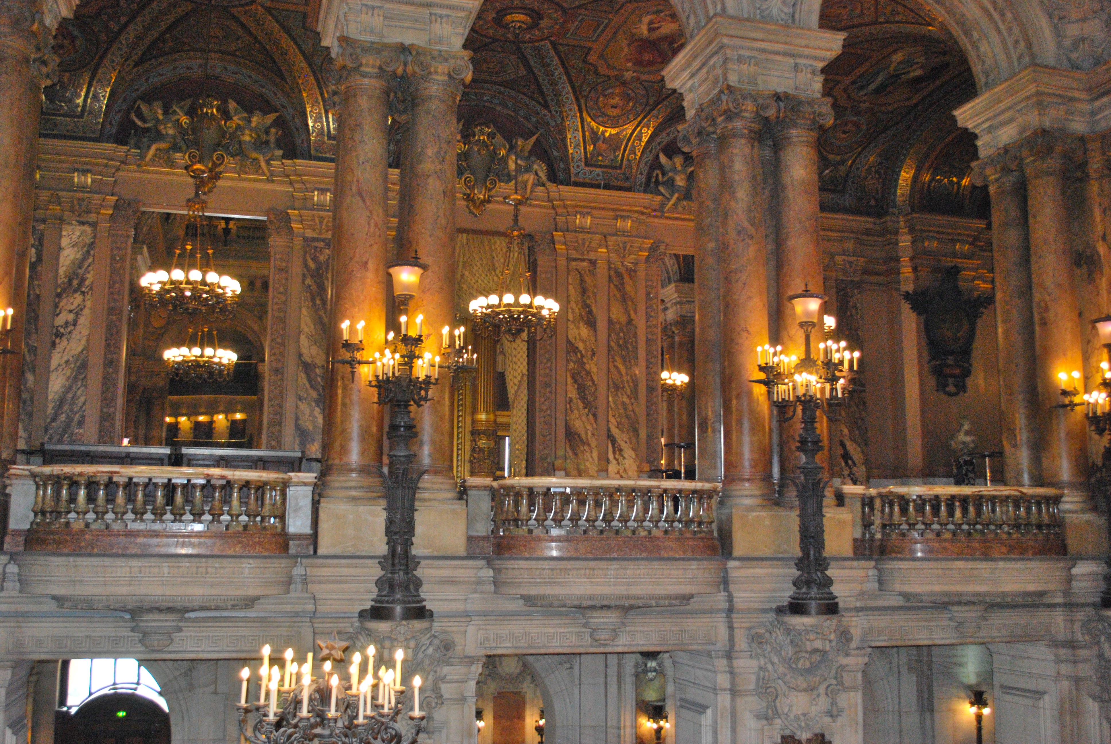 JOAILLERIE ET OPÉRA