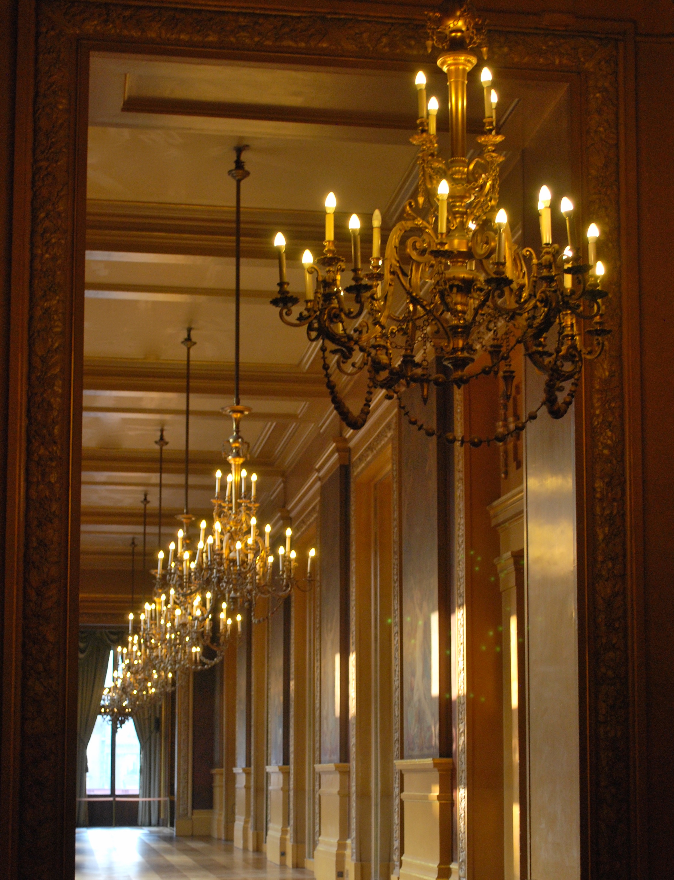 JOAILLERIE ET OPÉRA