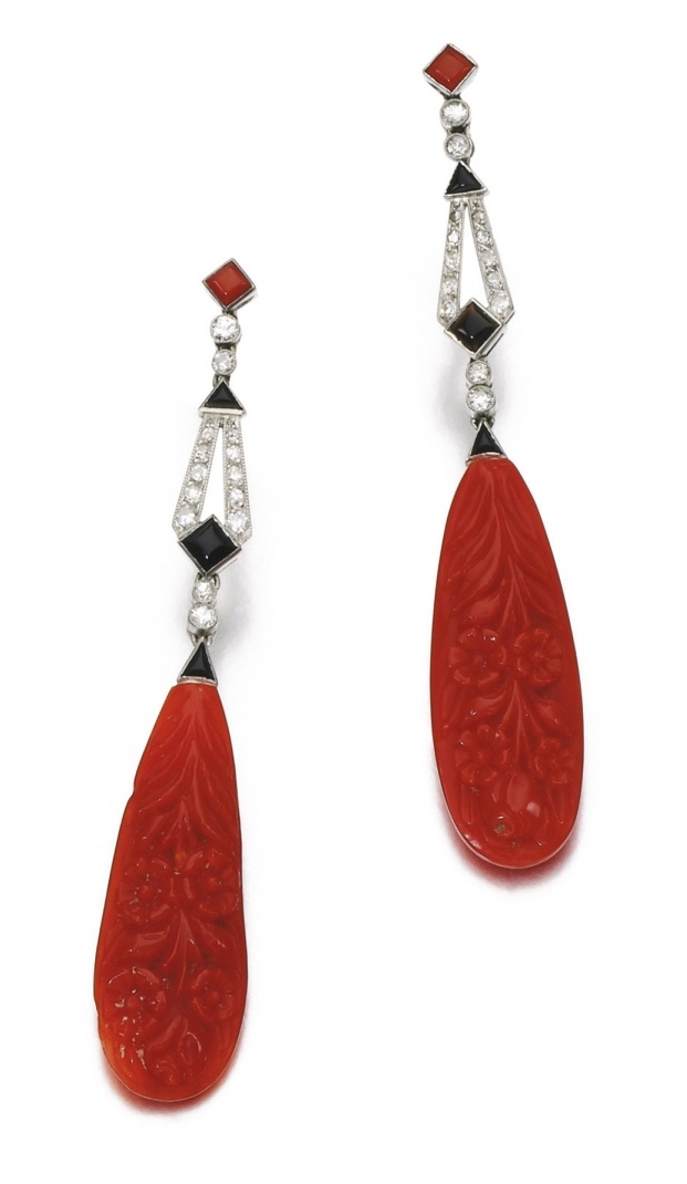 Boucles d'Oreilles Boucheron Corail, Diamants,