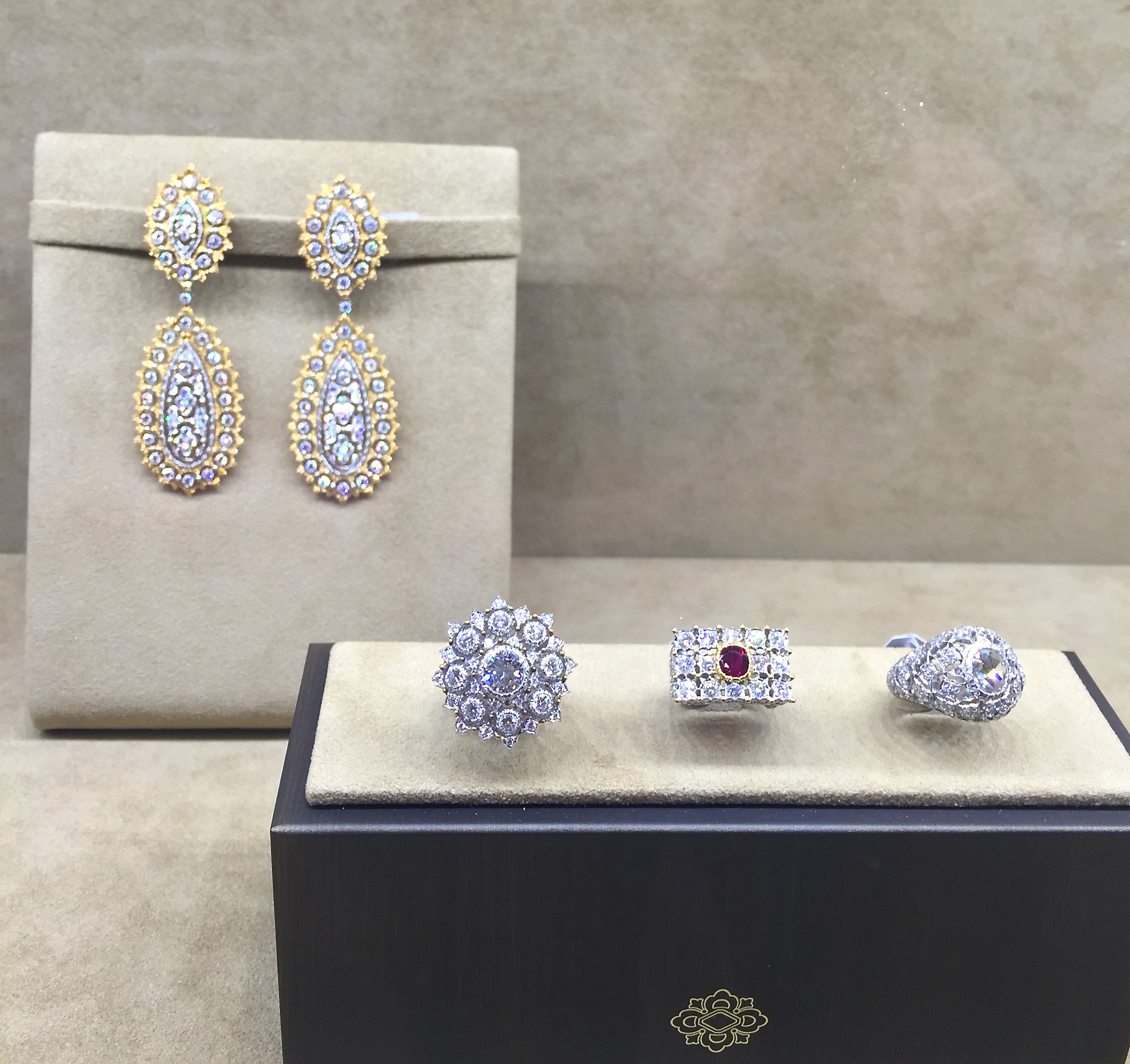 BUCCELLATI ESPRIT JOAILLERIE 55