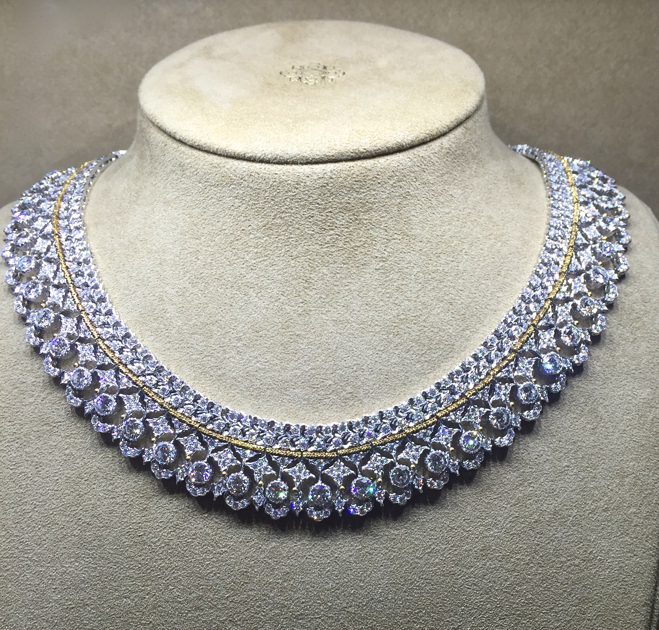 BUCCELLATI ESPRIT JOAILLERIE 68