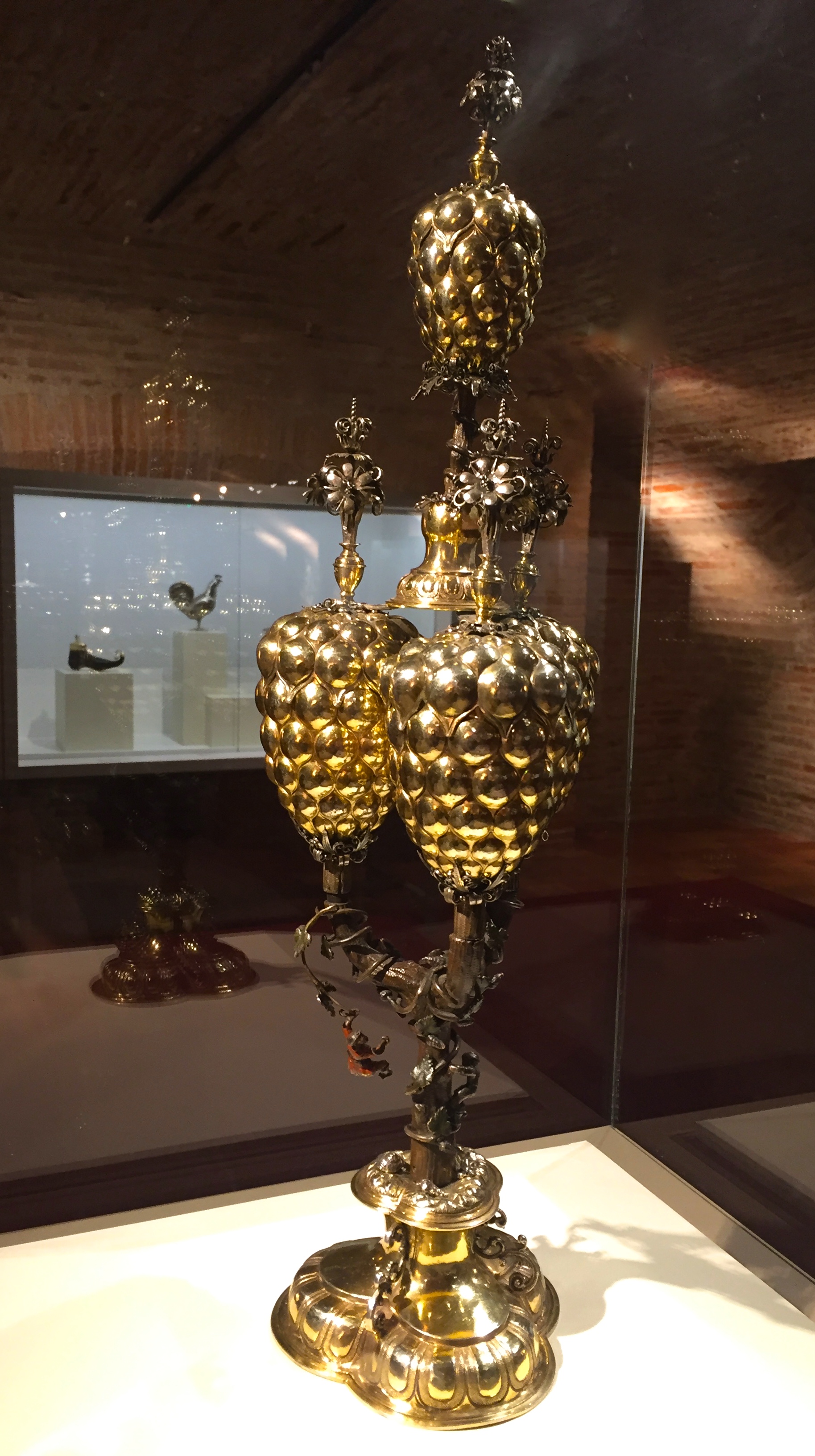 Quadruple coupe en forme de grappes de raisin Nuremberg, AndreasMichel Vers 1620 Vermeil