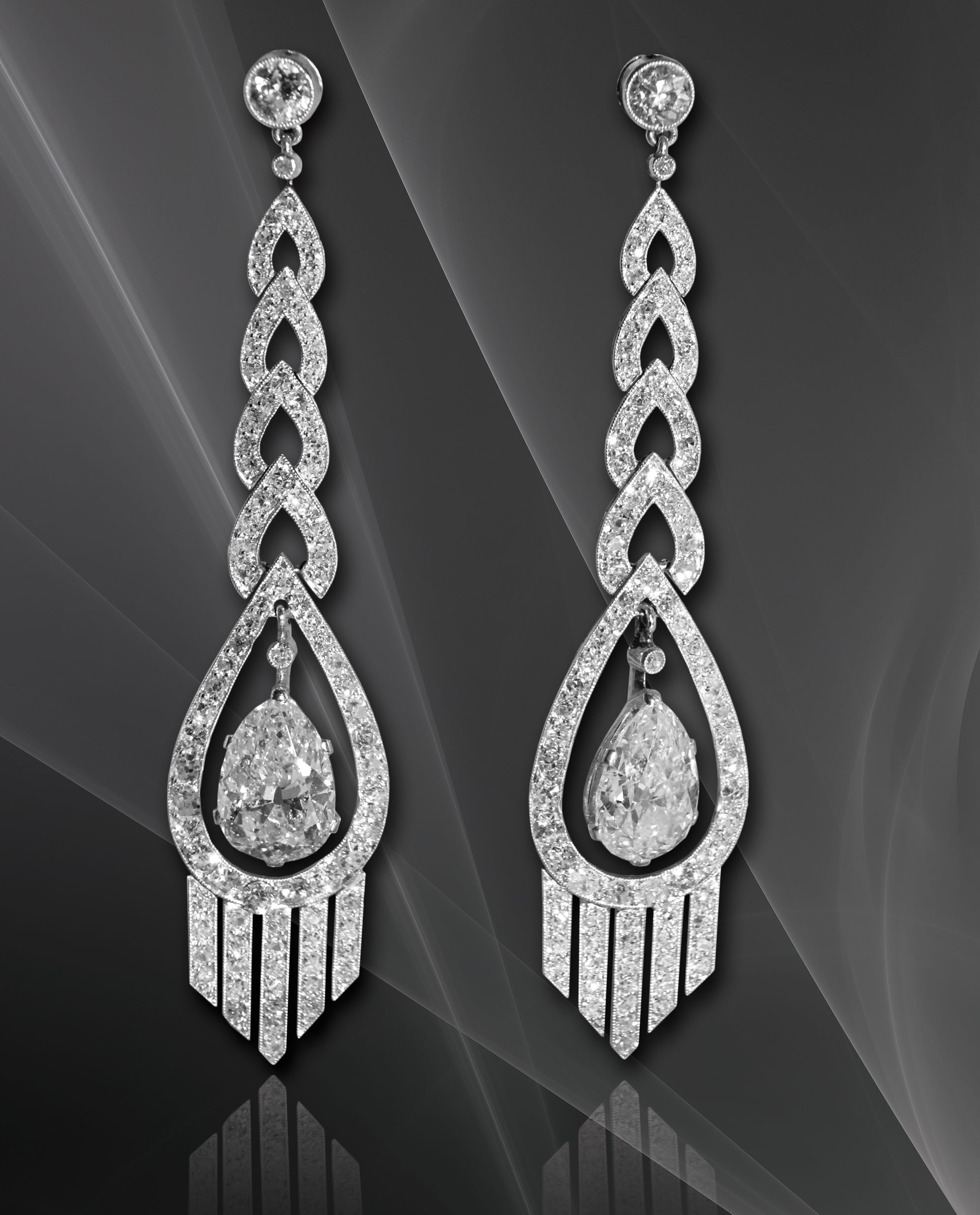 Galerie Bernard Bouisset Paire de pendants d'oreilles diamants. Vers 1910 © Bernard Bouisset