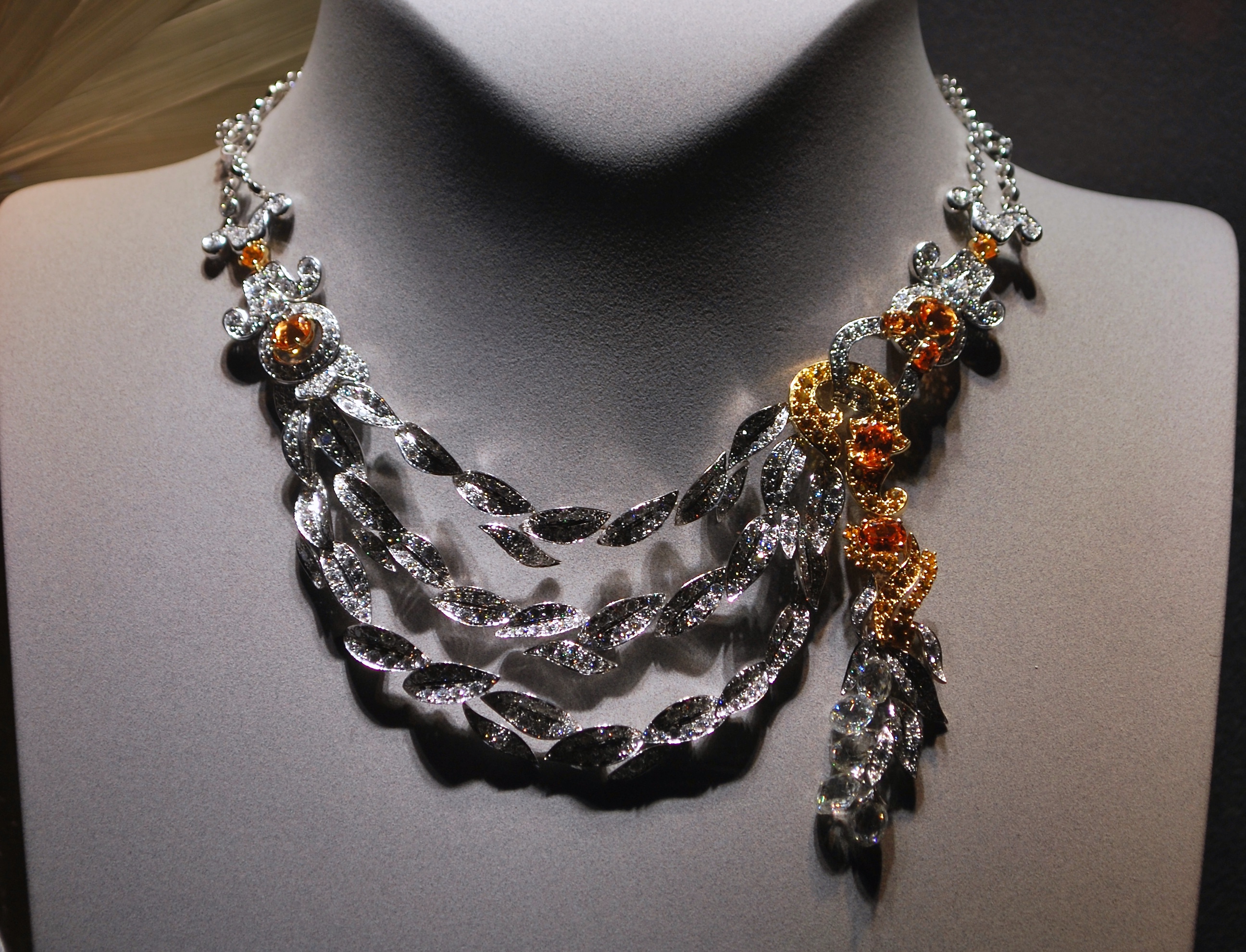 Van Cleef & Arpels Place Vendôme Décembre 2016 © Esprit Joaillerie