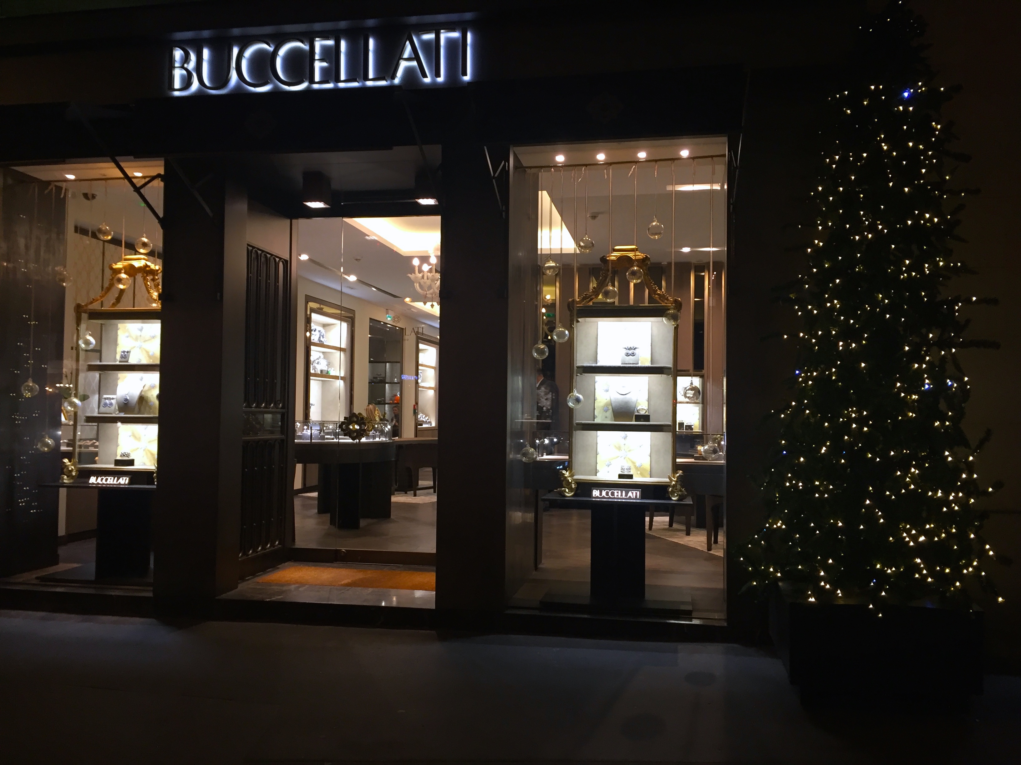 Buccellati Place Vendôme Décembre 2016 © Esprit Joaillerie