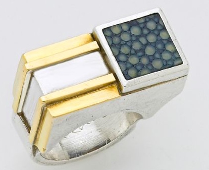 Jean Després Argent, Or, Galuchat. © Primavera Gallery