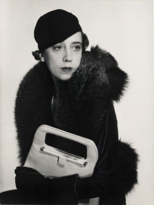 Portrait de Elsa Schiaparelli par Man Ray 1933
